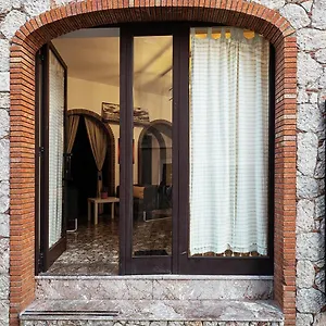  Apartment Casa Pirri Italy