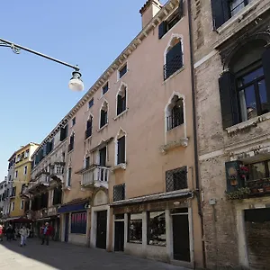  Apartment Majestic Rialto House By Wonderful Italy Italy