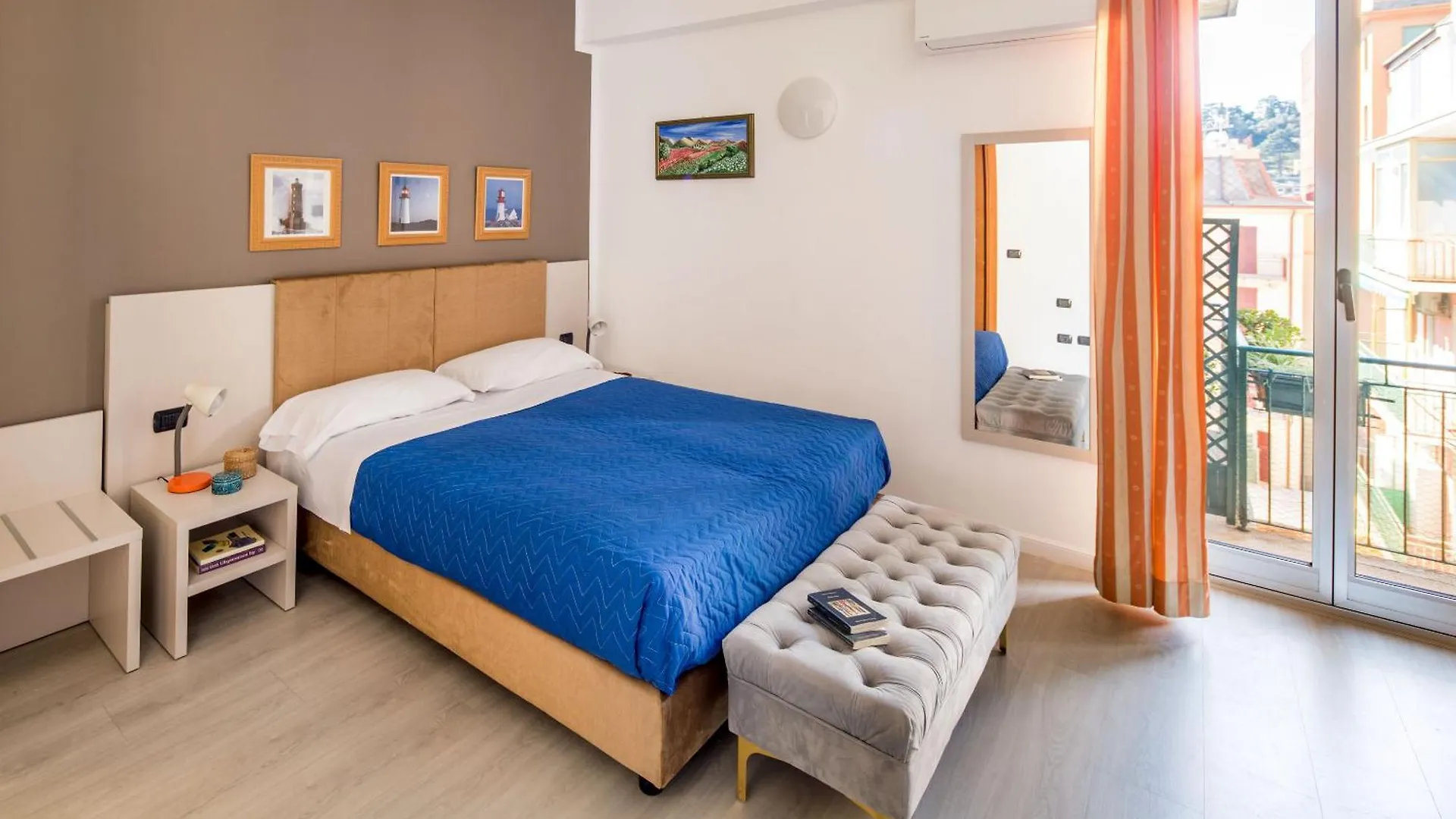 ** Hotel Albergo La Piazzetta Rapallo Italy