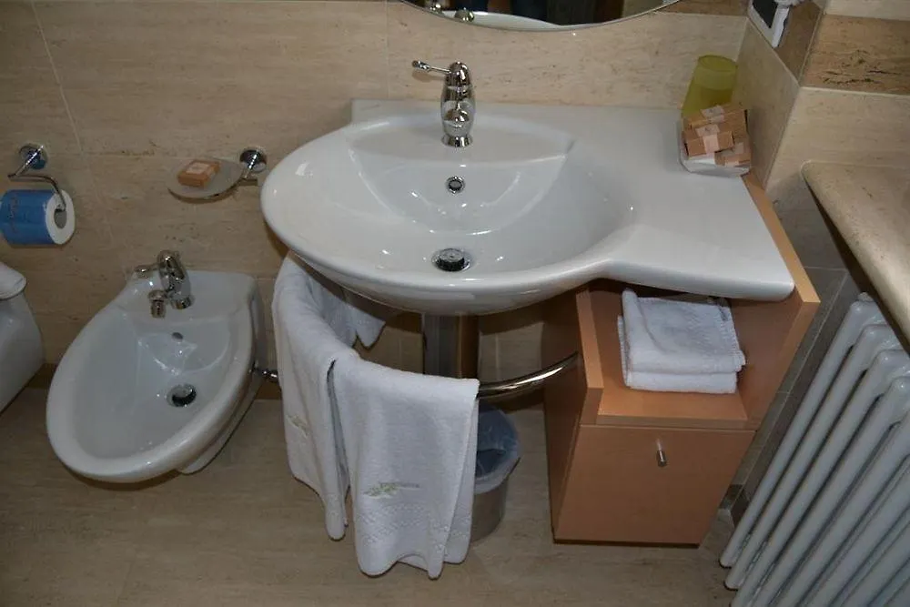 ** Hotel Albergo La Piazzetta Rapallo Italy
